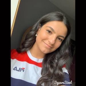 Meet your Posher, Vanessa